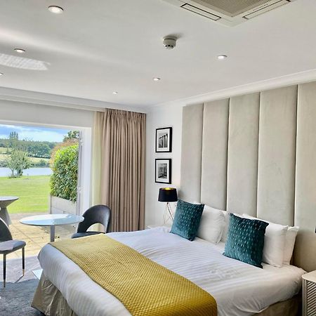 Lakeside Park Hotel & Spa Fishbourne  المظهر الخارجي الصورة