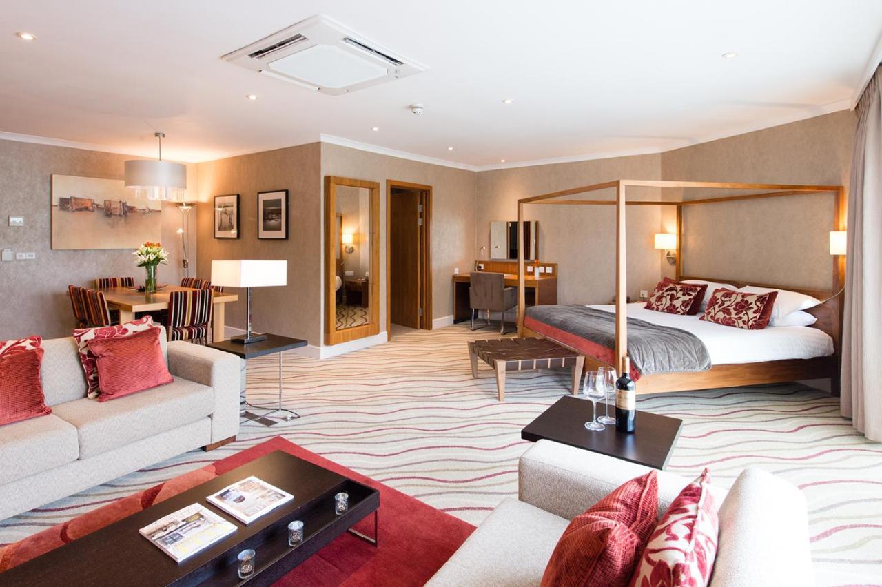 Lakeside Park Hotel & Spa Fishbourne  المظهر الخارجي الصورة
