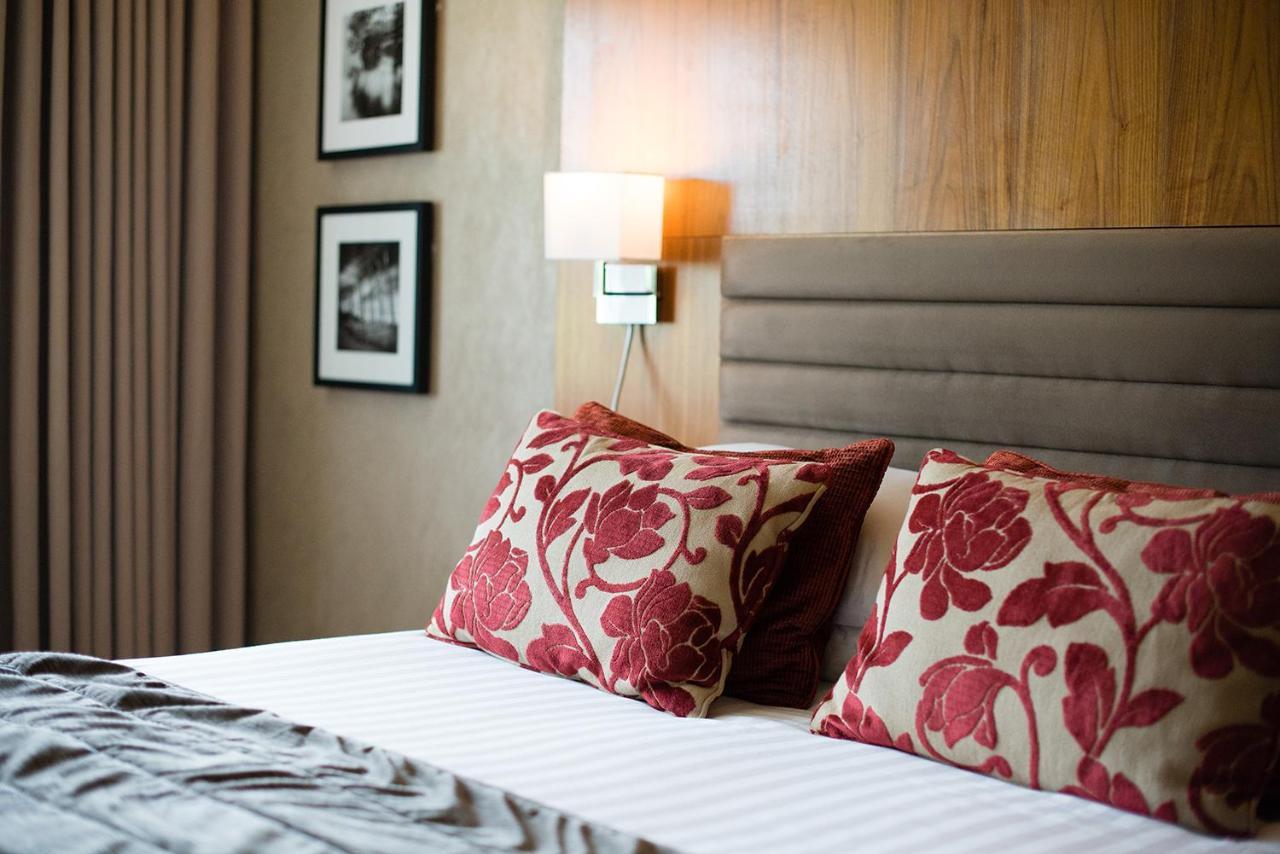 Lakeside Park Hotel & Spa Fishbourne  المظهر الخارجي الصورة